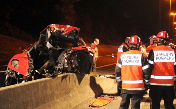 Vụ tai nạn xảy ra vào ban đêm khi siêu xe Ferrari F430 chạy với tốc độ cao trên đường cao tốc E42 tại Francorchamps đã bị mất lái.